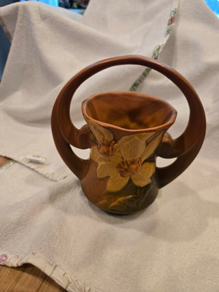 Roseville Clematis Basket Handle vase,  AS IS, RSV