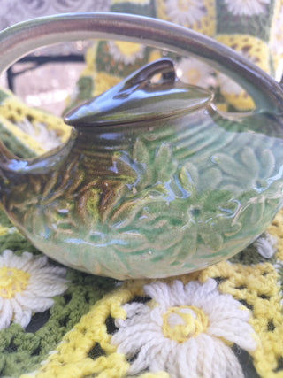 Vtg 1940s McCoy  Daisy Teapot Green & Brown Drip Glaze