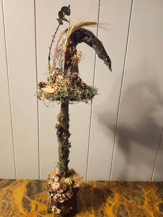 Which hat topiary handmade