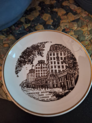 Wedgewoof Grosvenor House Hotel Souvenir  Dish