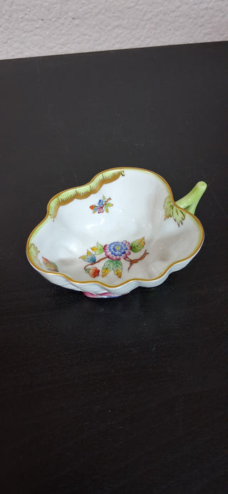 Herend Queen Vitoria Leaf Trinket Bowl (T)