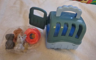 Little Doggies w/Crate Toy