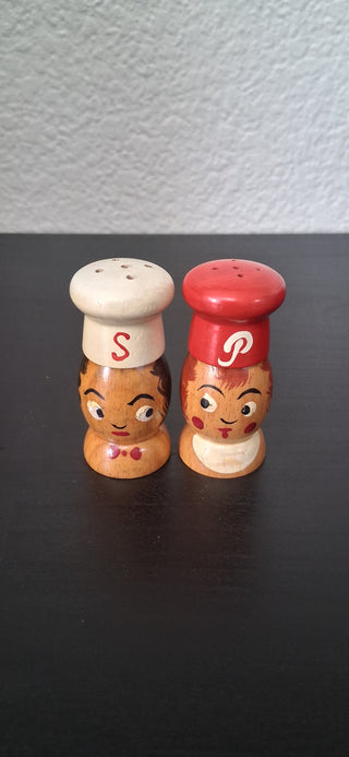 Wooden Salt and Pepper Shakers SET/2 (P)