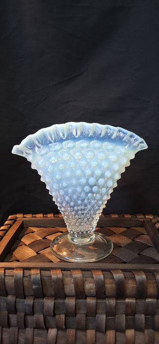 Vintage Fenton Hobnail Fan Vase (P)