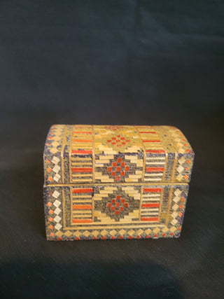 Vintage Folk Art Wood Hinged Trinket Box
