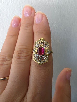 Whimsical gold tone ring Size 7 NEW