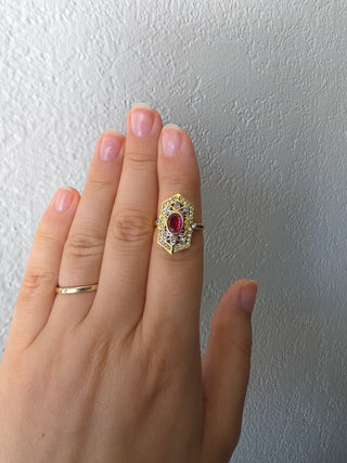 Whimsical gold tone ring Size 7 NEW