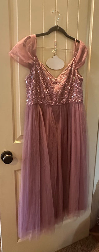 Ever PrettyWomen's dress - Sweetheart Shoulder w/sequins sz 16 RCD