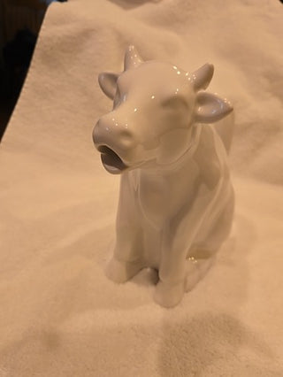 Cow pitcher, RSV