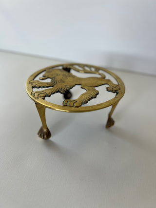 Vintage brass lion trivet stand|72038