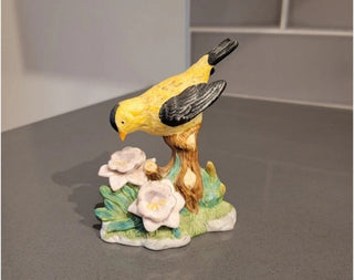 Russ Natures Song Porcelain Collectable Figurine Goldfinch numbered #62 VV MTS