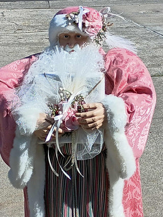 extra large Santa with 3 box presents ( total 4 items) rsv