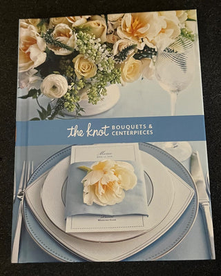 SET OF 4 "THE KNOT" SMALL WEDDING BOOKS (EXCELLENT CONDITION KJS) RCD