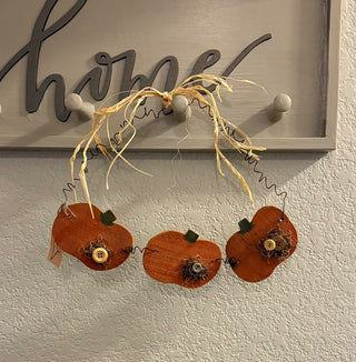 Rustic 3 Button Pumpkins Wall Decor RSV|122247