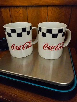 Checkered Coca-Cola Mugs Set/2|93578