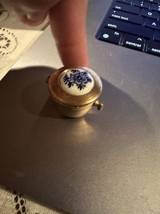 Miniature pot  blue and white  ware #62 VV MTS|64924