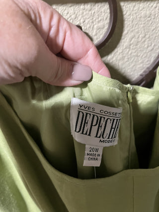 New Women's Size 20W Green Dress with Beads & Embroidery Detail RCD|119373