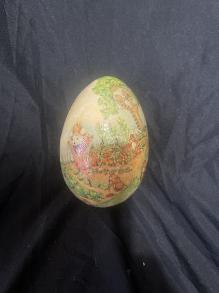 vintage large, papier-mâché egg rsv