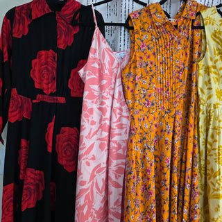Women's - Co. | Black Long-sleeved Buttoned Dress w/ Red Rose Florals (M/L)