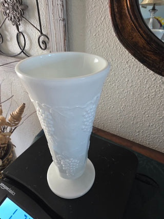 Vintage Indiana milk glass
