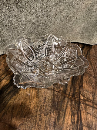 Indiana Glass Paneled Daisy and Finecut Patterned Heavy Bowl RSV|123140