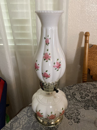 Vintage Milk Glass hand painted Lamp|68246