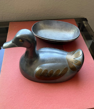 Large tin and brass vintage duck box|70036