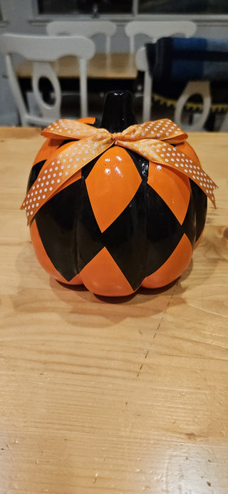 Harlequin Ceramic Pumpkin with bow|111048