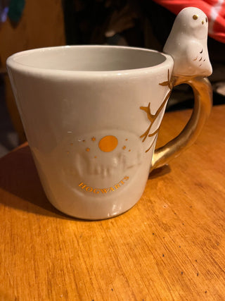 Hogwarts Coffee Mug. w/ Owl. RSV
