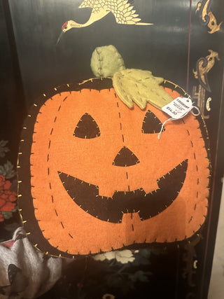 Pumpkin pillow #63 VV MTS
