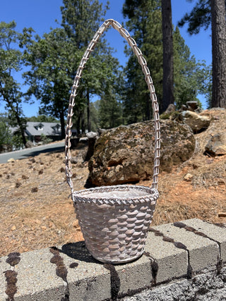 12F White Wicker Basket with Handle MTS|76960