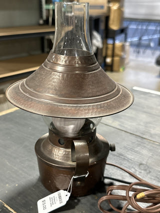 Antique oil lamp style electric lamp. #SM. RCD|76643