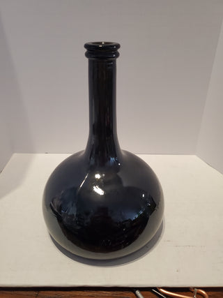 Black Glass Liquor Bottle 500ml Collectible Modern Design Marked 80mm