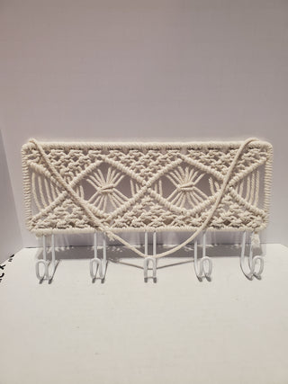 Macrame wall hanger