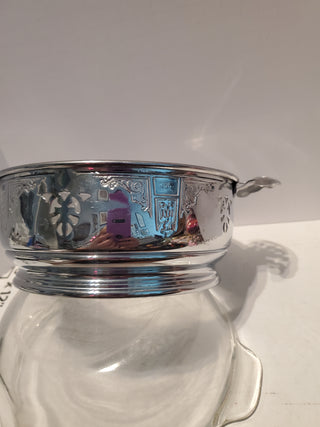 Pyrex bowl with silver stand/holder