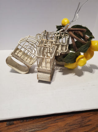 Birdcage and lemon napkin rings