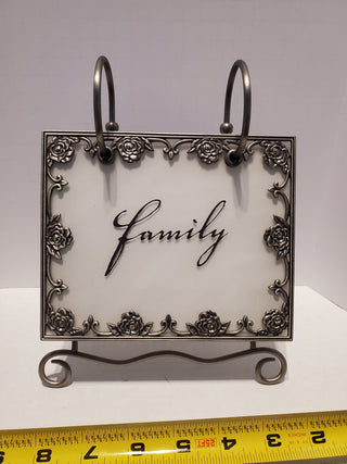 4.5x6in photo stand floral metal "family"