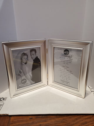 5x7 dual frame with hinge