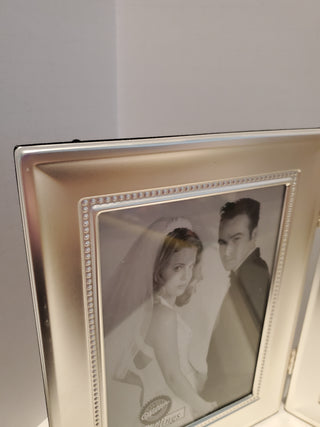 5x7 dual frame with hinge