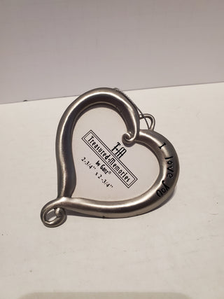 2.75x2.75 heart shaped photo frame