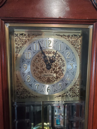 Vintage Howard Miller Wall Clock Leaded Bezel And Side Glass