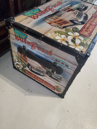 Woody storage trunk