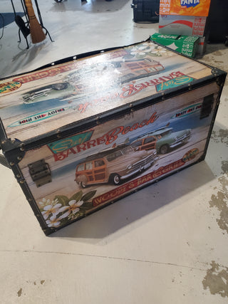 Woody storage trunk