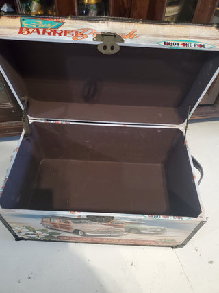 Woody storage trunk