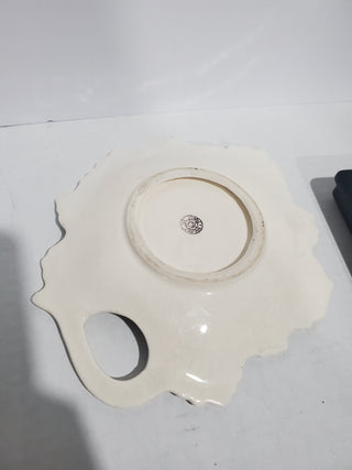 White Ceramic leaf plate