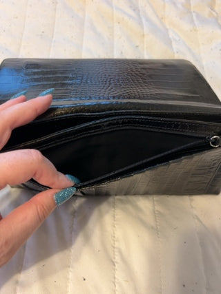 Nordstrom Genuine Leather Clutch/Wallet Black Alligator Pattern, Flap Magnetic Closure
