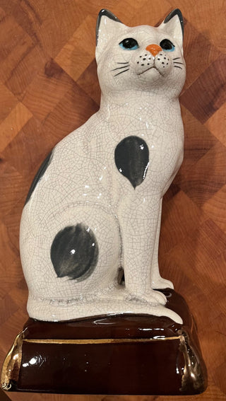VINTAGE TAKAHASHI CAT FIGURINE ON BASE WITH CRACKLE FINISH