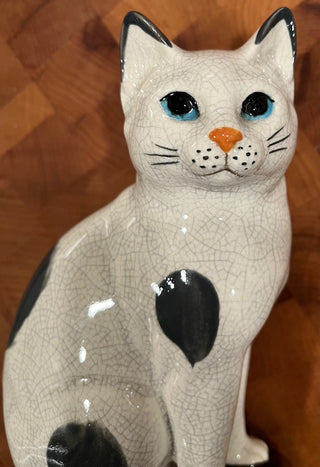 VINTAGE TAKAHASHI CAT FIGURINE ON BASE WITH CRACKLE FINISH