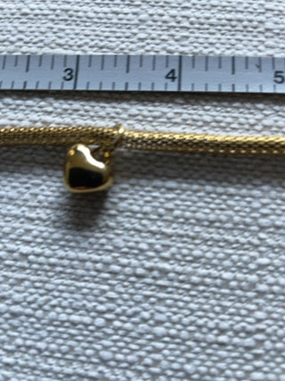 Vintage mesh gold town bracelet with puffed heart 7.5”