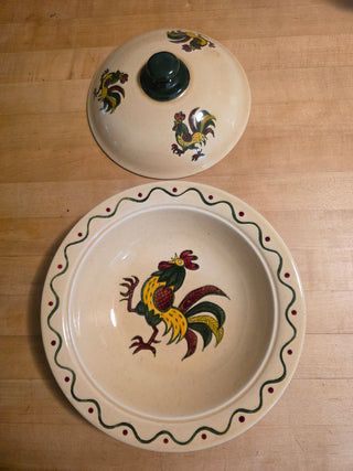 RF Metlox Poppytrail 10" Covered Dish *as is